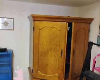 ARMOIRE