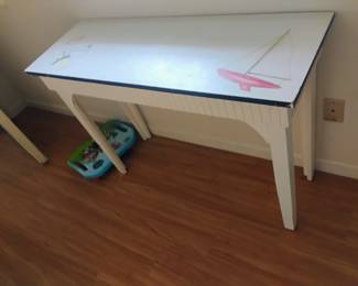 SAME WHITE DESK