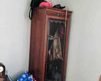 display cabinet