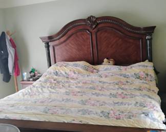 Full size bed