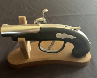 VTG Pistol Table Lighter