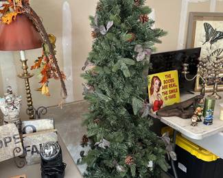 Skinny tree