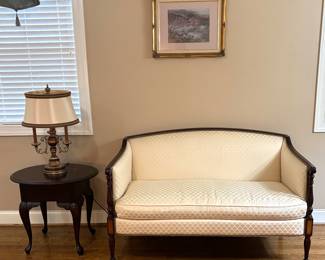 Hickory English Sheraton Loveseat