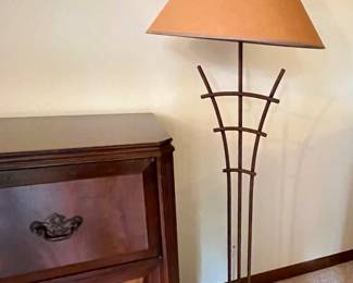 Floor lamp