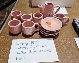 VINTAGE CUMMCO TOY CHINA TEA SET