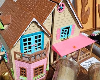 DOLLHOUSE