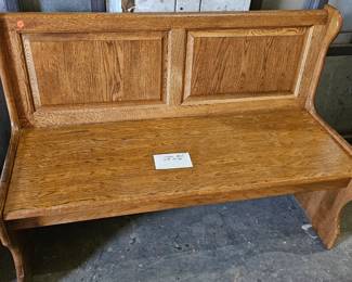 WOODEN BENCH