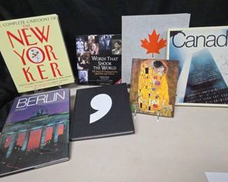 CT521Books That Shook the World