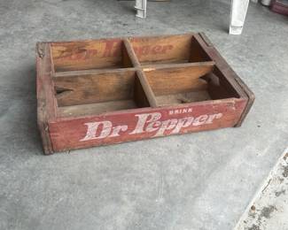 Vintage Dr Pepper crate