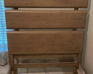 headboard