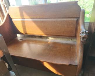 Vintage Lion head storage bench