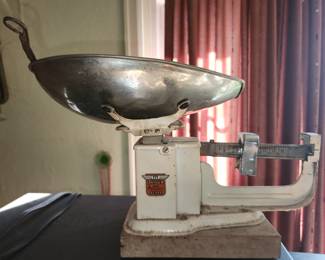 Vintage scale