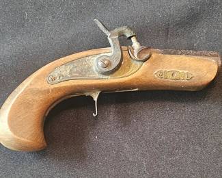 1 of 4 Pictures - Derringer Philadelphia Black Powder Pistol