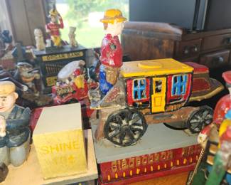 Vintage metal banks (30+ not all pictured)