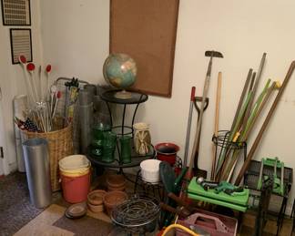 Garden, patio and lawn items