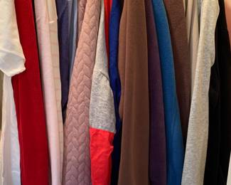 Casual tops/jackets/1/2 zips sizes M-L
