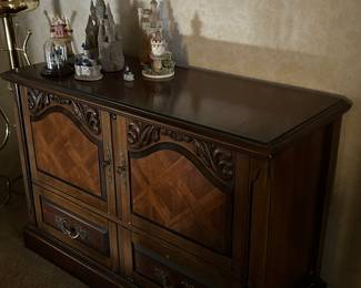 Beautiful Hope chest.