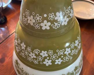 Vintage Pyrex - Spring Blossom Crazy Daisy.