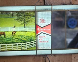 Working Budweiser sign