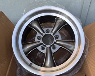 Set of 4- Brand new in the box! 15x7. 5x4.75
