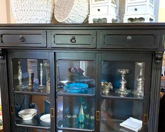 Beautiful black hutch