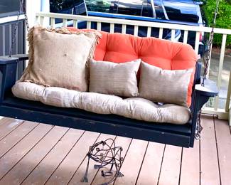 Porch swing