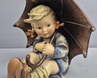 Goebel Hummel Figurine 8" Umbrella Girl