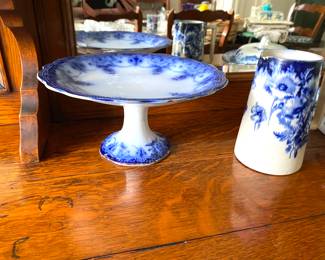 Flow blue platter