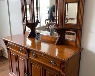 Beautiful vintage China cabinet