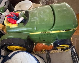John Deere 2240 Farmer Tractor Ceramic Cookie Jar