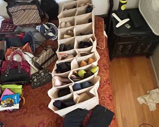 more shoes! the sizes of the shoes range from 7 to 8 1/2