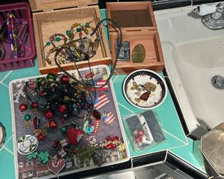 mix of all kinds of jewelry