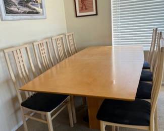 Dining Table with 8 chairs