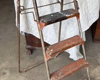 Costco stepladder all metal.