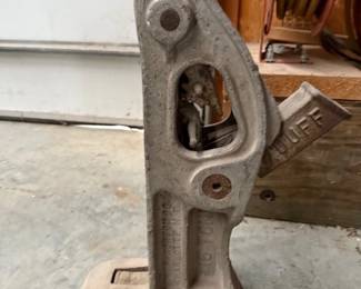 Duff 15 Ton Railroad jack. Aluminum.
