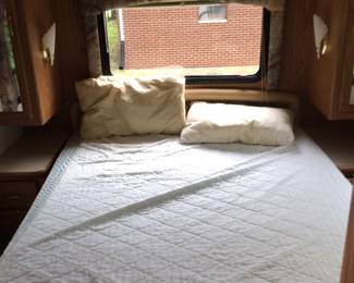 2000 National Sea Breeze Motorhome 1340, Class A, 34’ With Slide Out & 2 Turn Out Awnings, Motorhome Is Clean And In Good Running Condition. Gas Generator, Air Conditioner, Levelers, Double Door Refrigerator, Backup Camera, 2 Flat Screen Televisions, Convection Microwave & 3 Burner Range, Shower W Small Tub. 50,694 Miles, Triton V10 engine