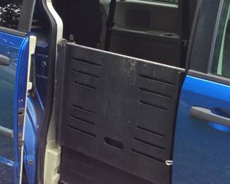 2008 Dodge GRAND CARAVAN BRAUN ENTERVAN SE, HANDICAP VAN WITH WHEELCHAIR LIFT, VAN IS IN GOOD RUNNING CONDITION WITH NEW BATTERY, 3.3L V SHAPE, 174,467 MILES, LOCKING WHEELCHAIR SAFETY Z LOCK