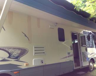 2000 National Sea Breeze Motorhome 1340, Class A, 34’ With Slide Out & 2 Turn Out Awnings, Motorhome Is Clean And In Good Running Condition. Gas Generator, Air Conditioner, Levelers, Double Door Refrigerator, Backup Camera, 2 Flat Screen Televisions, Convection Microwave & 3 Burner Range, Shower W Small Tub. 50,694 Miles, Triton V10 engine