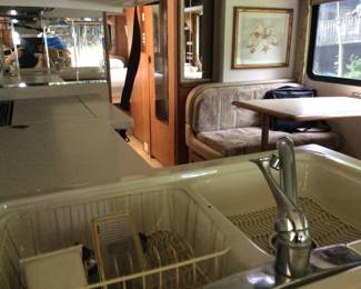 2000 National Sea Breeze Motorhome 1340, Class A, 34’ With Slide Out & 2 Turn Out Awnings, Motorhome Is Clean And In Good Running Condition. Gas Generator, Air Conditioner, Levelers, Double Door Refrigerator, Backup Camera, 2 Flat Screen Televisions, Convection Microwave & 3 Burner Range, Shower W Small Tub. 50,694 Miles, Triton V10 engine