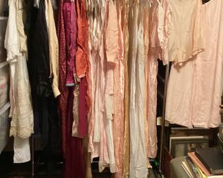 Vintage Lingerie, Slips,Gowns, Robes, Sets