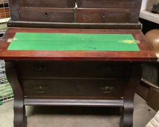 Located in Englewood Storage asking 95