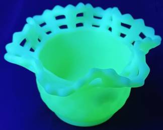 Fenton uranium glass basket