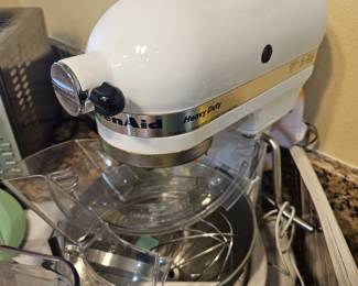 White kitchenAid stand mixer
Attachments also for sale