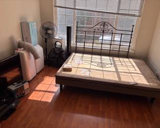 Serta adjustable bed, LG & Hisense A/Cs, tower + floor fans.