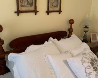 Linens -fancy, lots of throw pillows