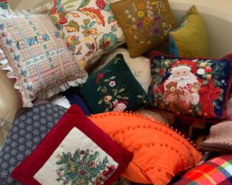 An assortment of fancy throw pillows
