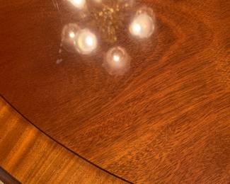 Drexel Heritage dining table -2 leaves, pads