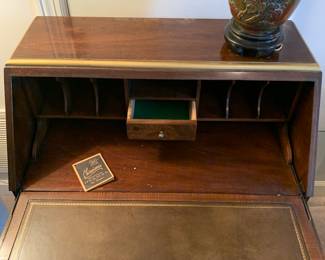 Hekman desk