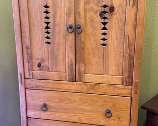 Armoire/entertainment center