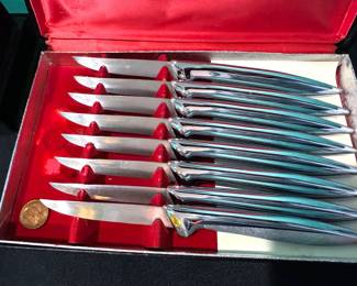 Steak knives